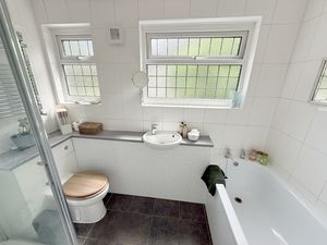 BATHROOM- click for photo gallery